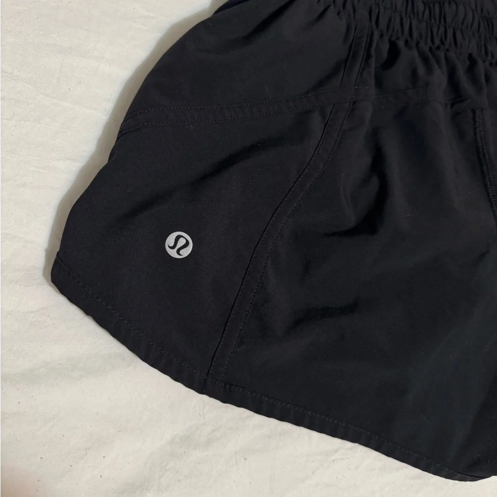 Lululemon Black Low-Rise Tracker Shorts - Picture 8 of 11